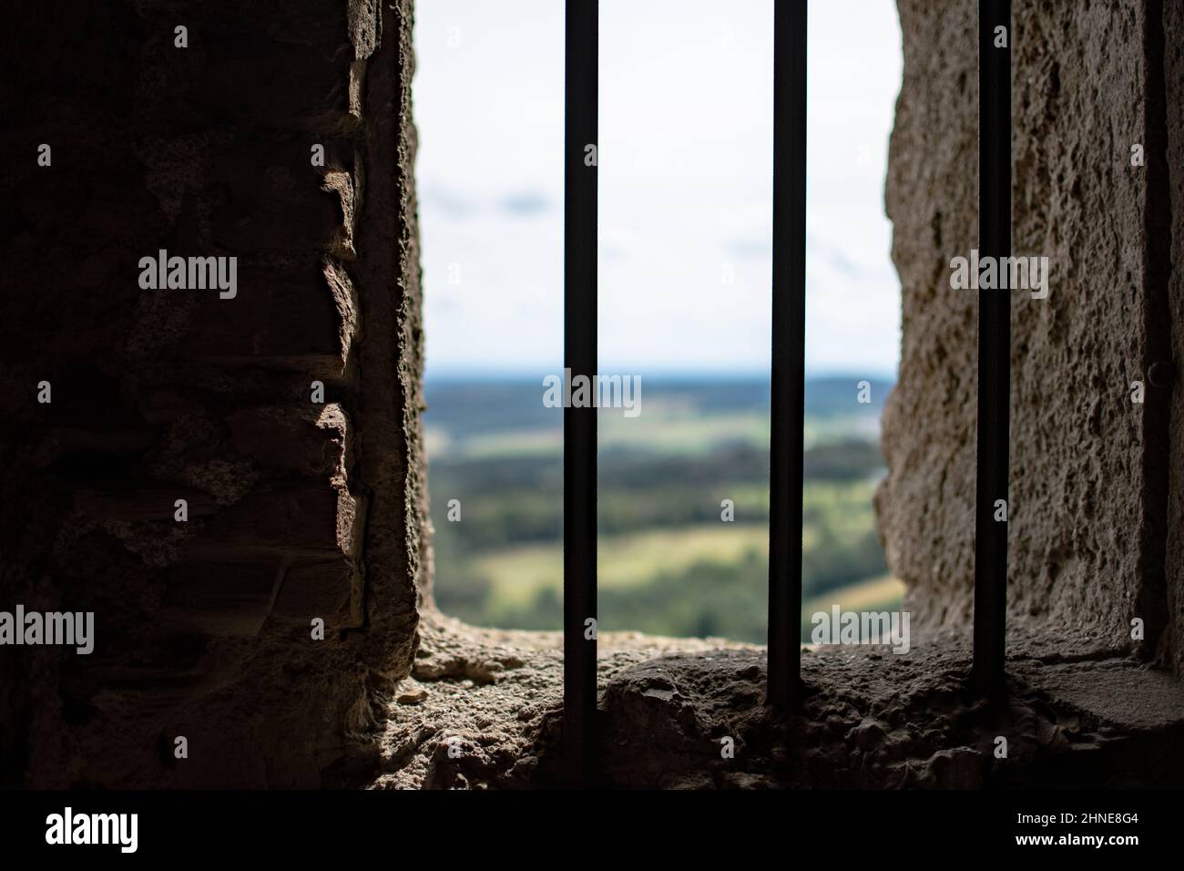 Einfallendes Licht in einem mittelalterlichen Gefängnis Stockfoto