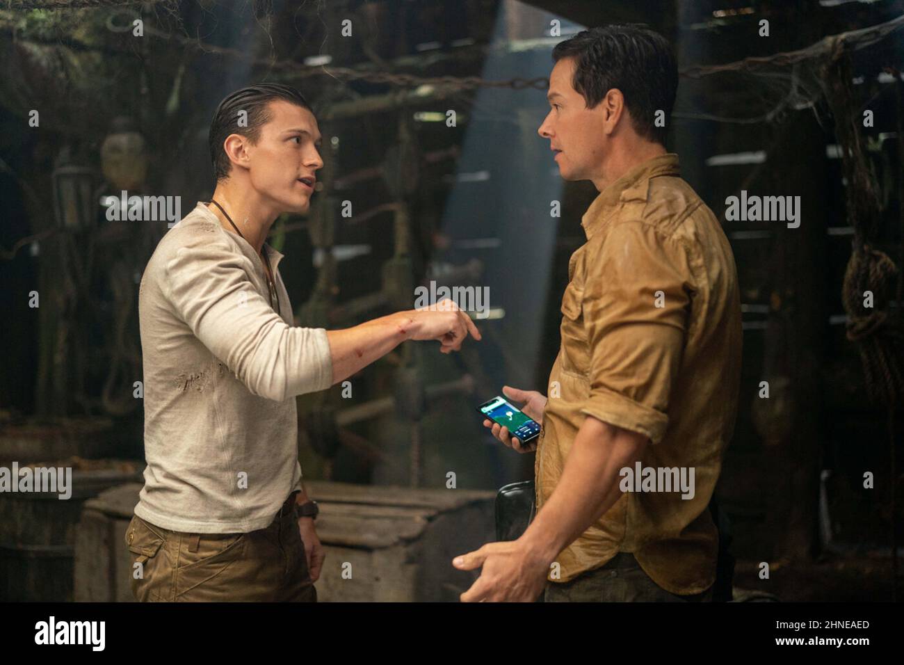 UNCHARTED (2022) TOM HOLLAND MARK WAHLBERG RUBEN FLEISCHER (DIR) SONY PICORS/MOVIESTORE COLLECTION Stockfoto