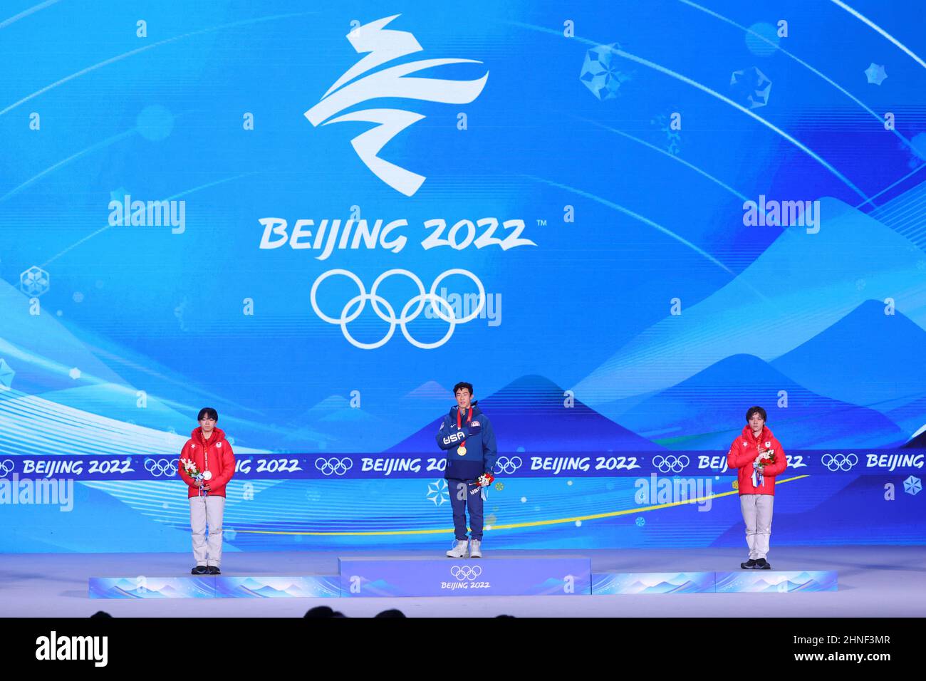 (L-R) Yuma Kagiyama (JPN), Nathan Chen (USA), Shoma Uno (JPN), 10. FEBRUAR 2022 - Eiskunstlauf: Verleihung der Männermedaille während der Peking 2022 Stockfoto