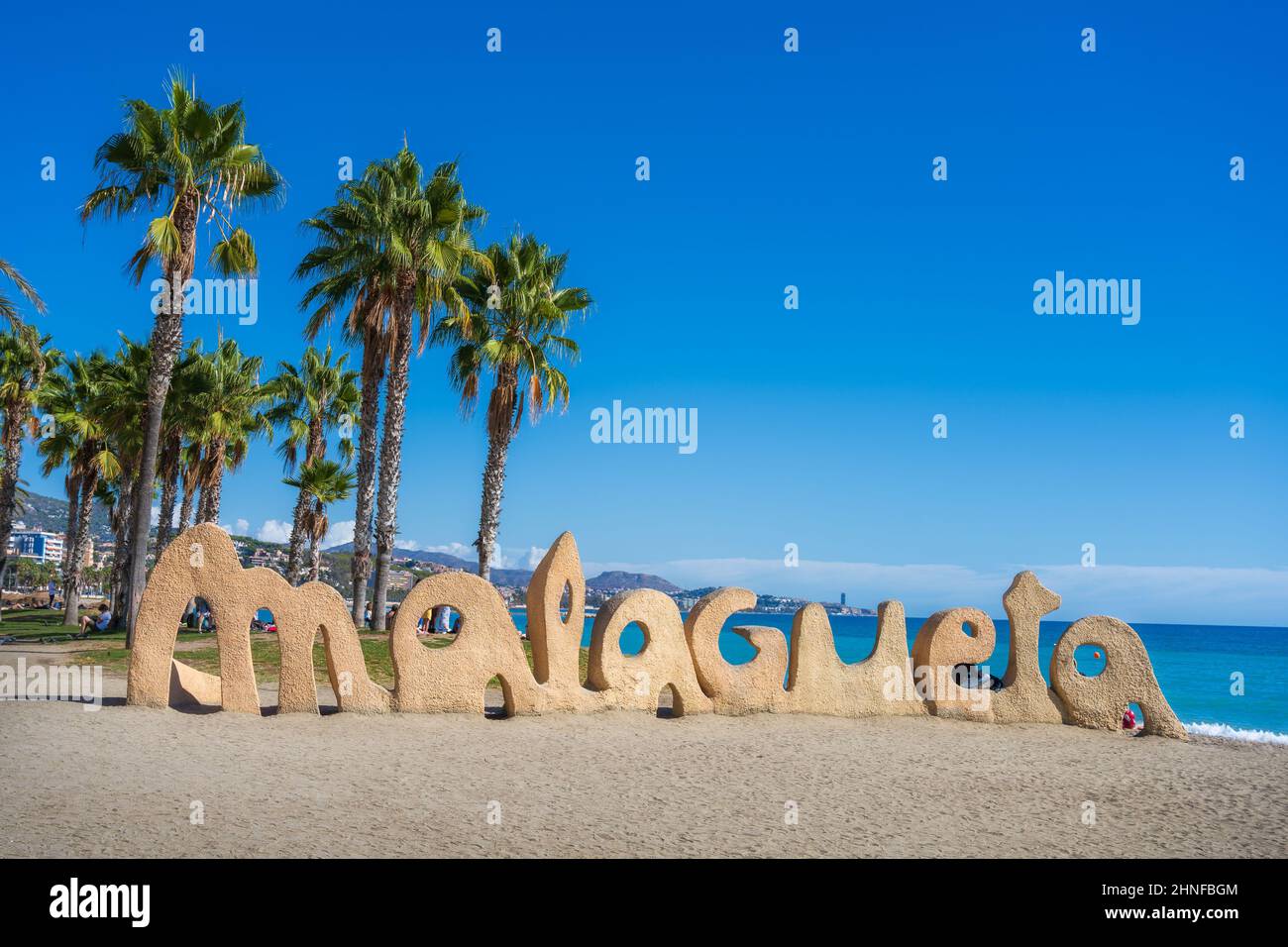 Der beliebte Strand von Malagueta in Malaga, Spanien Stockfoto