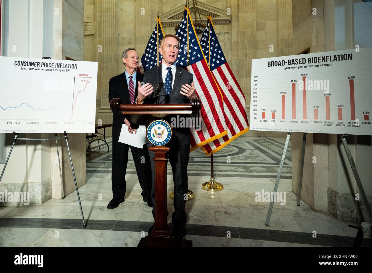 US-Senator James Lankford (R-OK) spricht auf einer Pressekonferenz, auf der die Republikaner im Senat über Inflation sprachen. Stockfoto