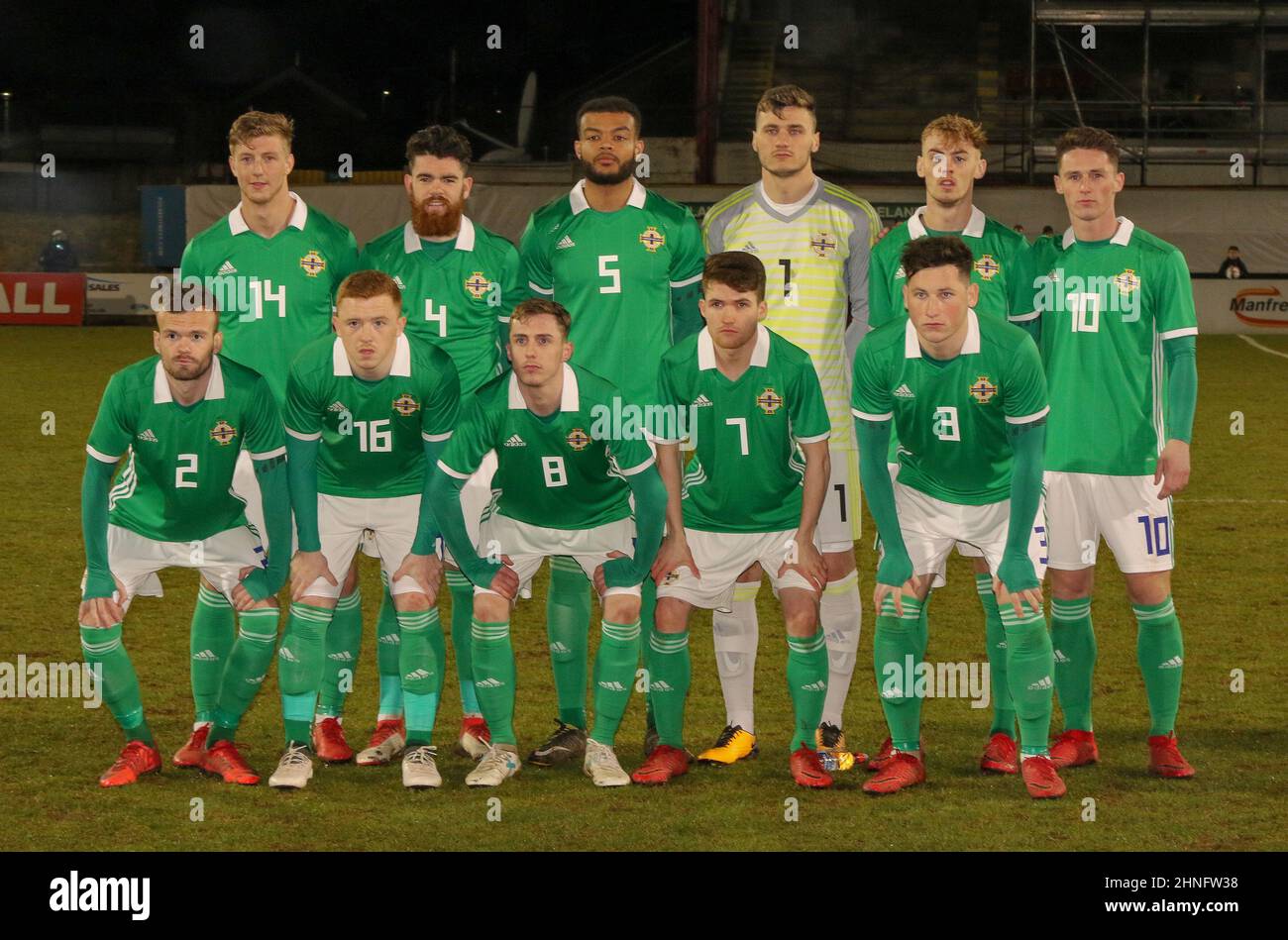 Shamrock Park, Portadown, Nordirland. 22. März 2018. Internationaler Fußball - 2019 UEFA Under 21 Championship Qualifier - Gruppe 2 - Nordirland gegen Spanien. Die nordirische Mannschaft unter 21 Jahren vor dem Anpfiff. Team – hintere Reihe – Ben Hall (14), Liam Donnelly (4), Ryan Johnson (5), Conor Mitchell (1), Mark Sykes (11) Jordan Thompson (10) vordere Reihe – Cameron Dummitan (2), Shayne Lavery (16), Gavin Whyte (8), Paul Smyth (7), Conor McDermott (3) Stockfoto