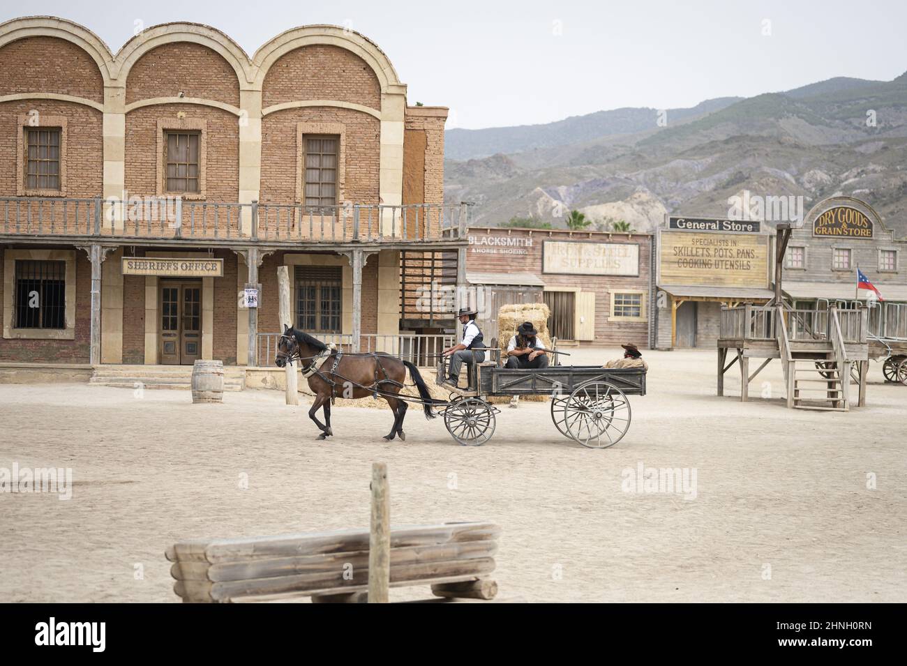 Wild West-Film mit einer Pferdekutsche mit einem Gefangenen Stockfoto