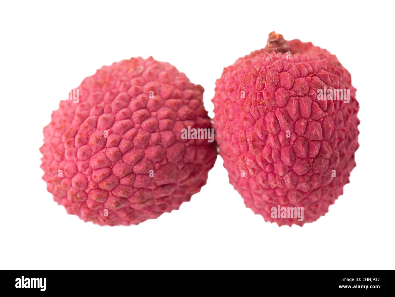 Litschi-Frucht isoliert auf weißem Hintergrund. Tropische exotische frische reife Früchte. Litchi chinensis. Beschneidungspfad Stockfoto