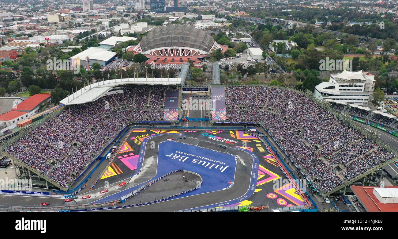 Luftaufnahme der Motorsport-Rennstrecke Autodromo Hermanos Rodriguez in Mexiko-Stadt, Mexiko Stockfoto