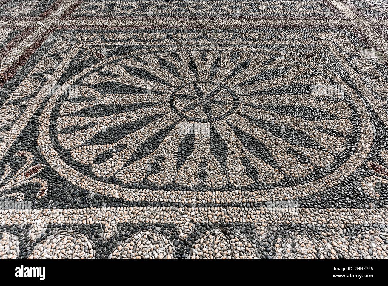 Parvis einer ligurischen Kirche Stockfoto