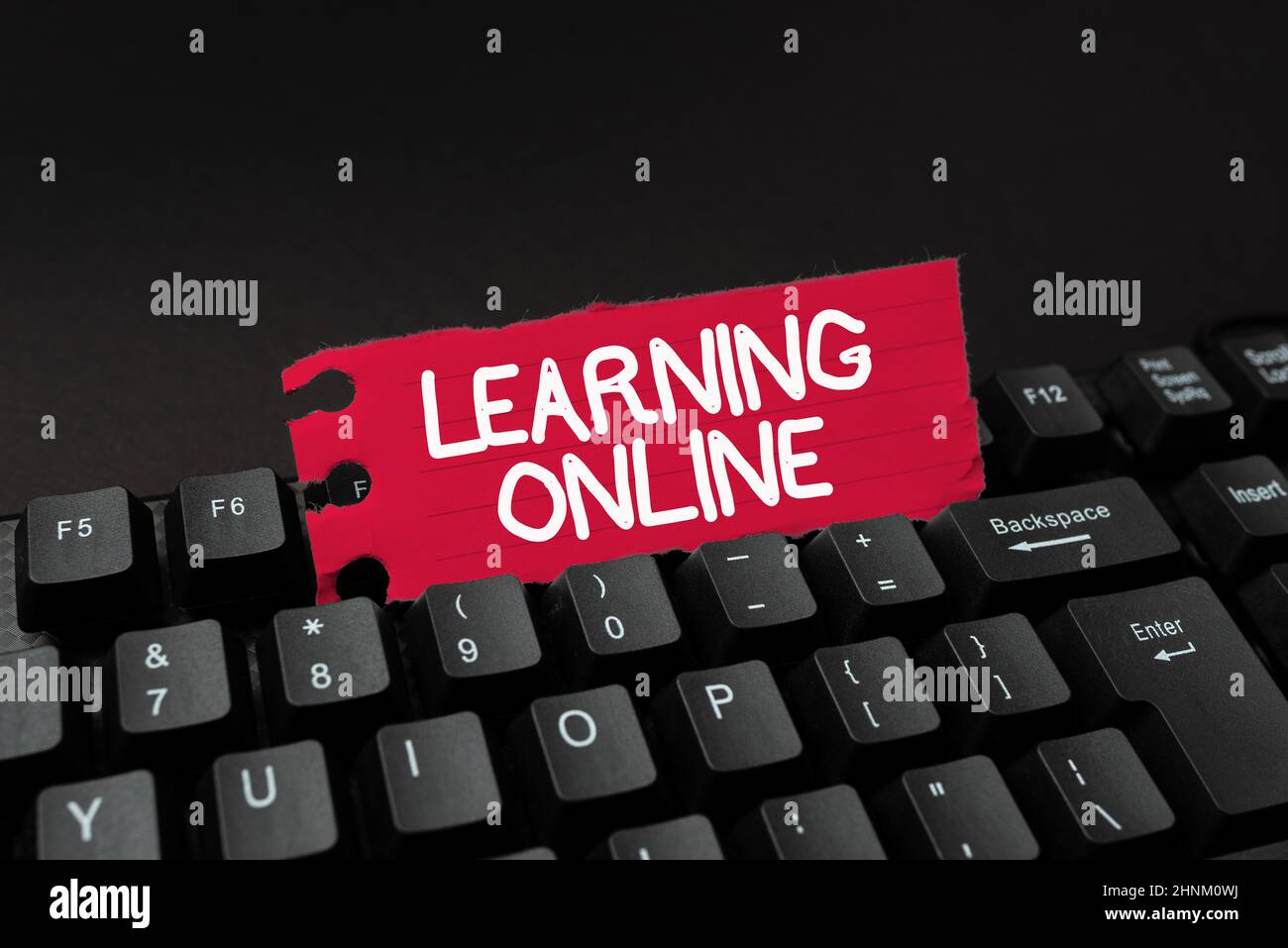 Hand schreiben Zeichen Online lernen, Business Ansatz Lernen Sie etwas Neues mit Hilfe von Internet und Technologie Download und Schreiben Online Conte Stockfoto