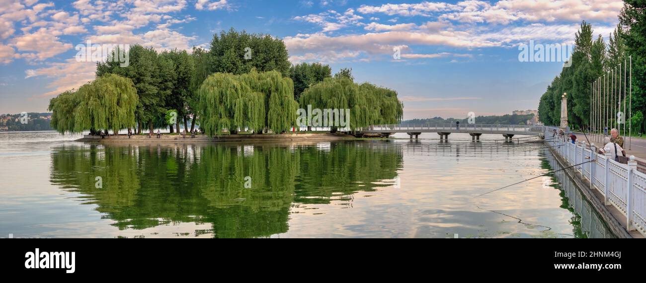 Sommermorgen in Ternopil, Ukraine Stockfoto