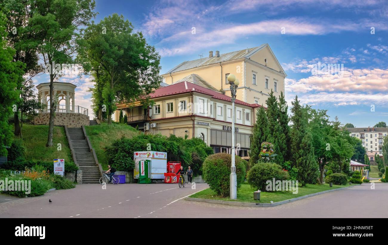 Historische Burg auf dem Damm von Ternopil, Ukraine Stockfoto