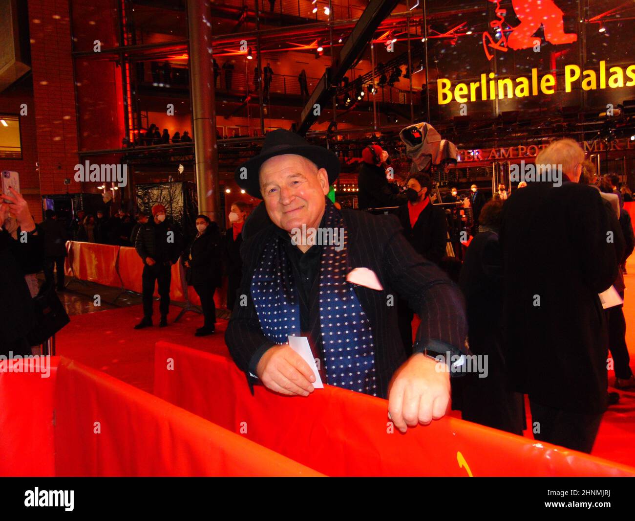 Burghart Klaußner bei der Eröffnungsfeier mit der Premiere des Kinofilms 'Peter von Kant' auf der Berlinale 2022 / 72. Internationale Filmfestspiele Stockfoto