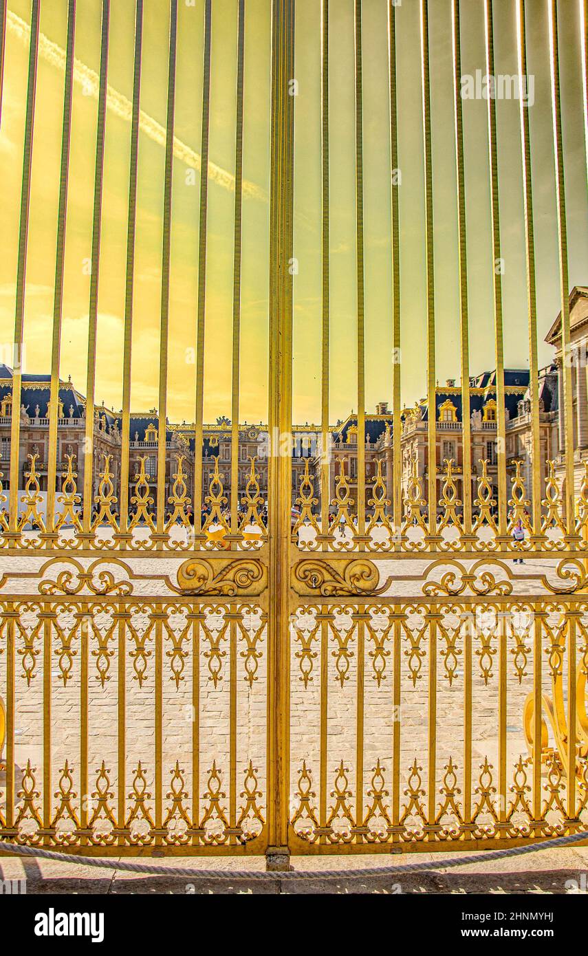 Versailles, Frankreich-Mai 2014,Schloss von Versailles Frankreich. Schloss Versailles an einem sonnigen Tag nach außen Stockfoto