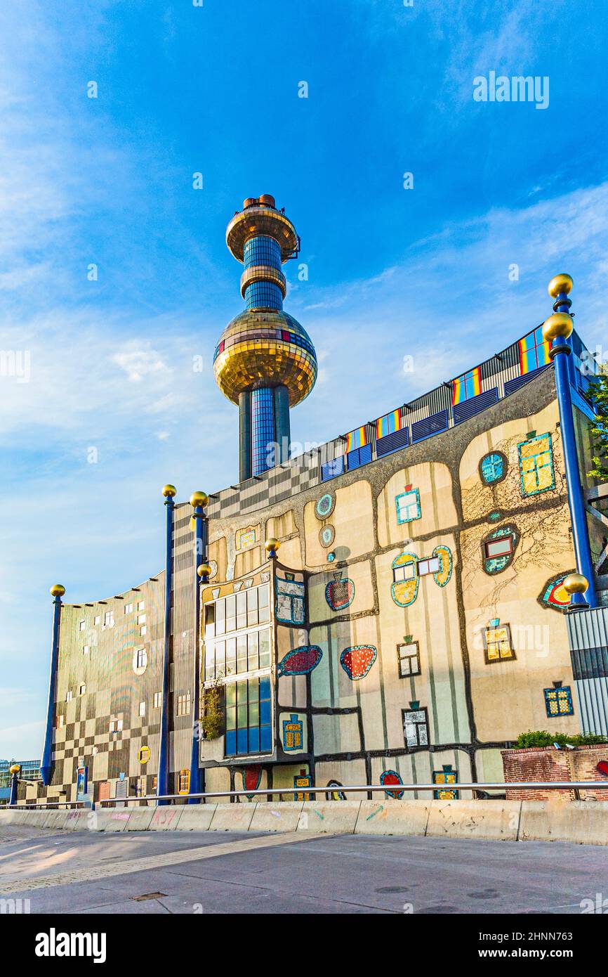Fernwärme Wien von Hundertwasser bildet sich Stockfoto