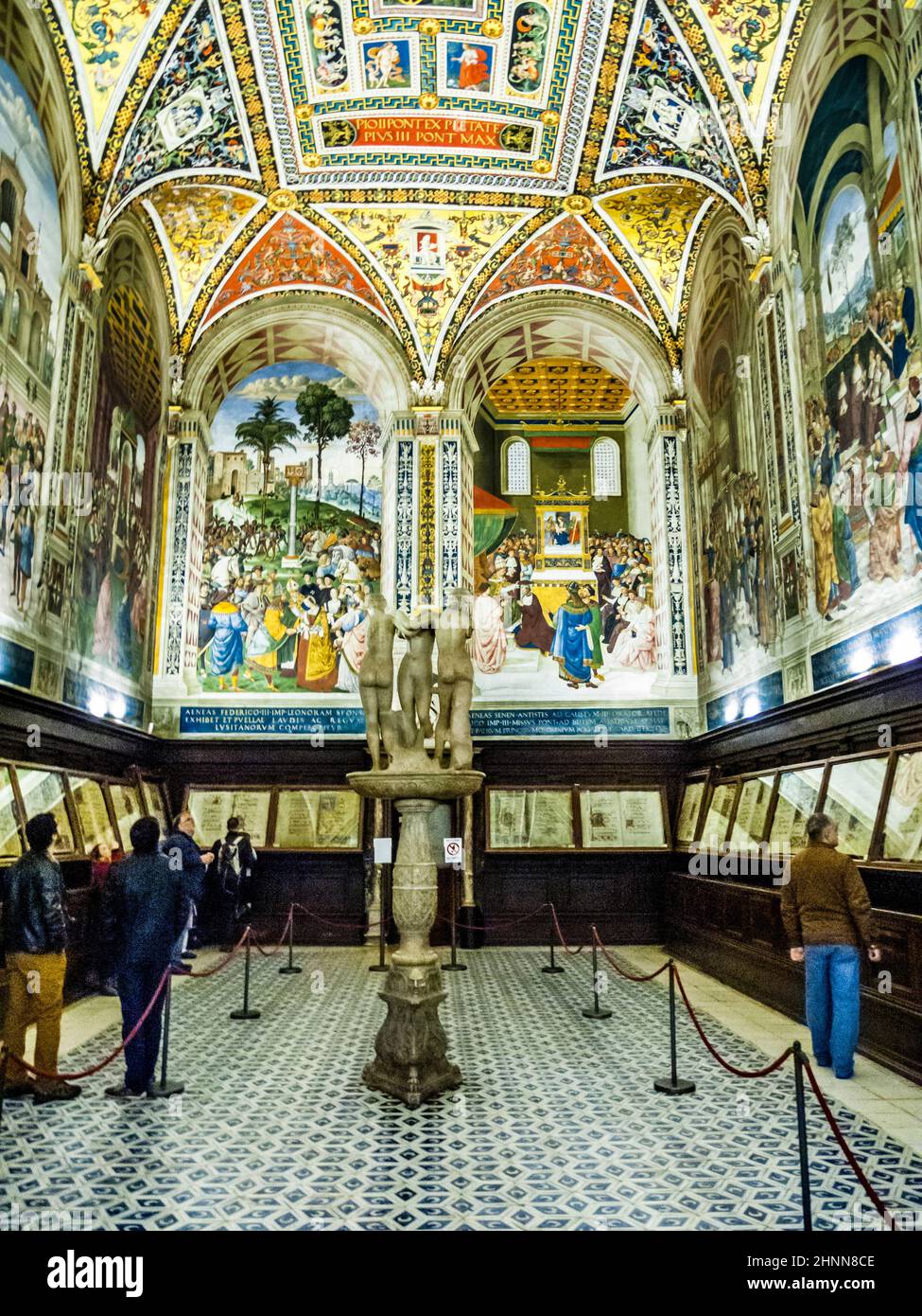 Decke des Duomo von Siena, Italien Stockfoto