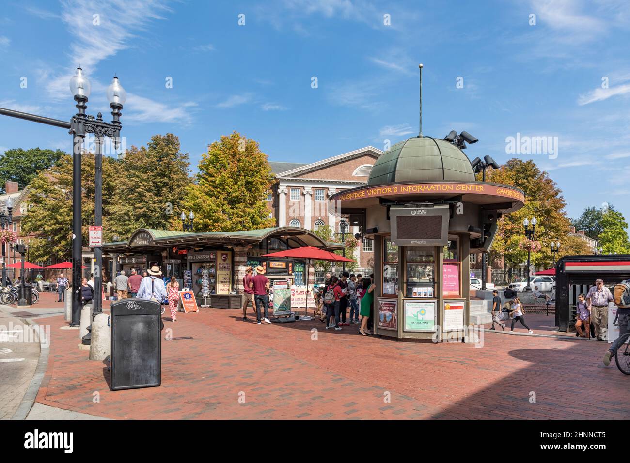 Die Leute mögen die Informationen aus dem Touristeninformationszentrum in der Altstadt von Cambridge Stockfoto