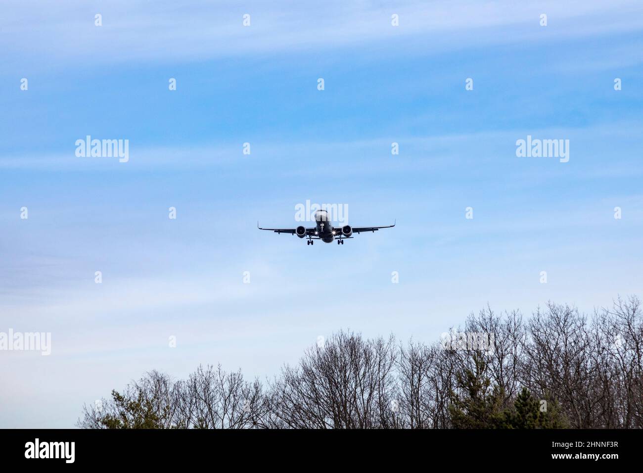 Flugzeuge im Landeanflug auf dem internationalen Flughafen Frankfurt Stockfoto