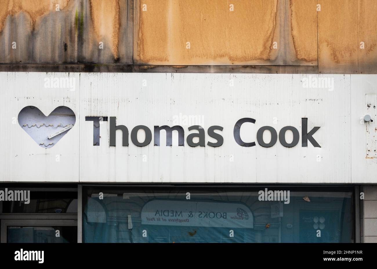 Einer der vielen Reisegeschäfte von Thomas Cook ist nun geschlossen und außer Betrieb Stockfoto