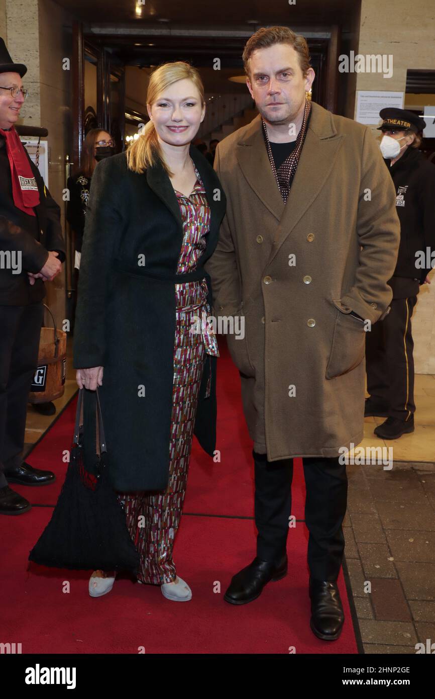 Johanna Christine Gehlen, Sebastian Bezzel, Premiere Hansa Theater, 25.11.2021, Hamburg Stockfoto