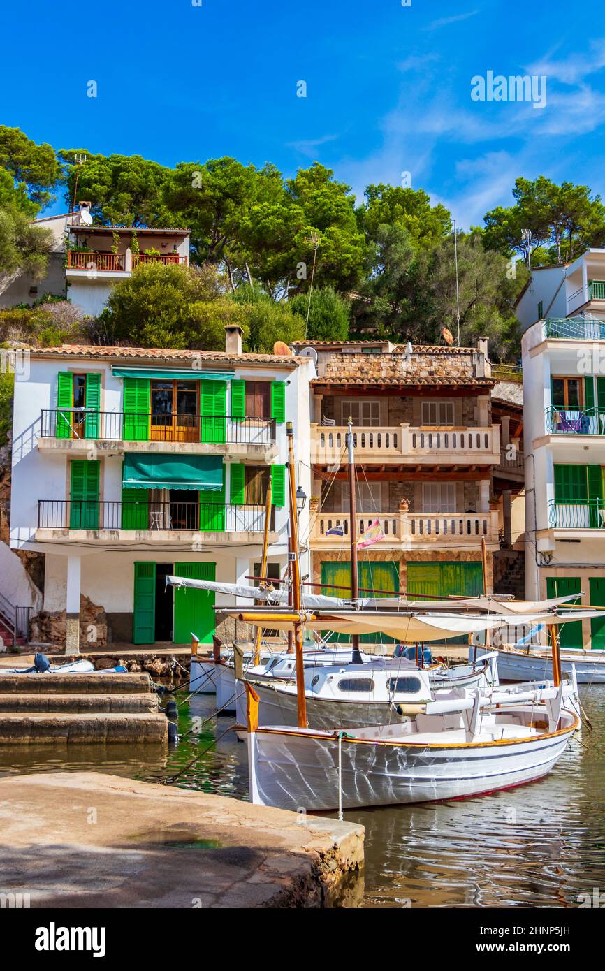 Panoramablick auf die Bucht Marina Cala Figuera Mallorca Spanien. Stockfoto