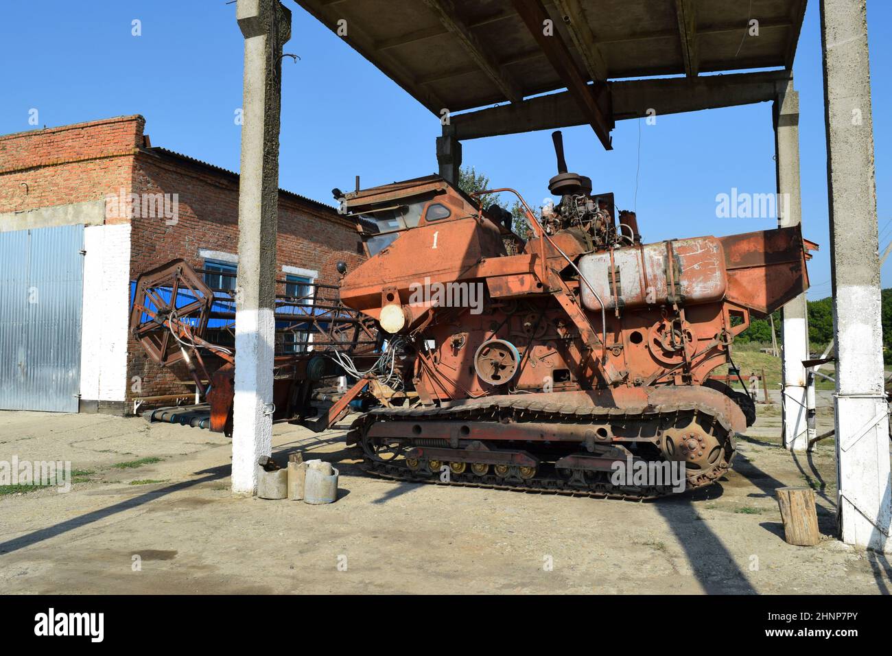 Alten rostigen zerlegt Mähdrescher. Stockfoto