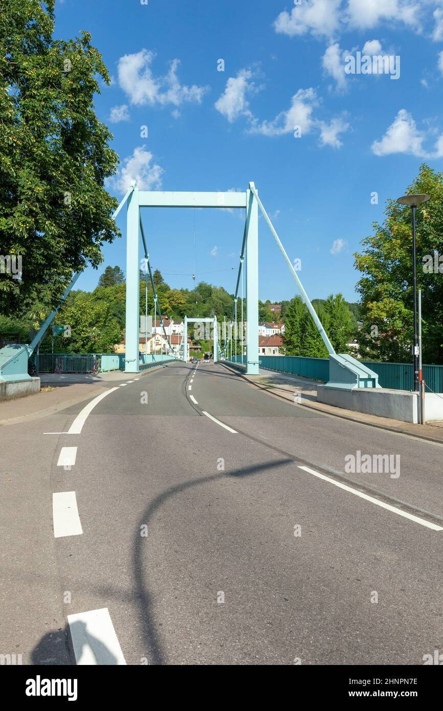 Blick auf die Brücke über die Saar in der Gemeinde Mettlach Stockfoto