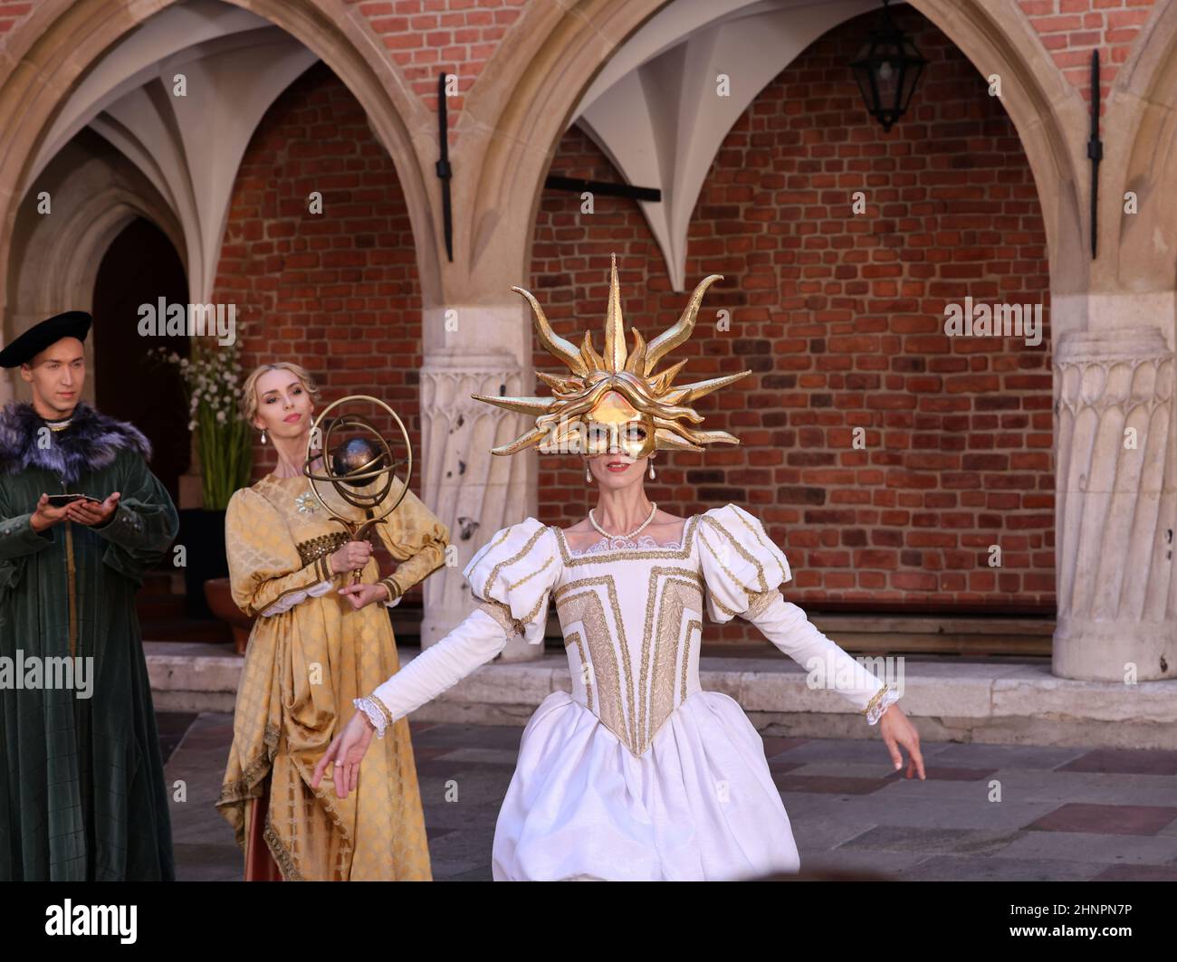 Krakau, Polen. Performance - Harmonia Mundi, aufgeführt von Cracovia Danza Ballet Stockfoto