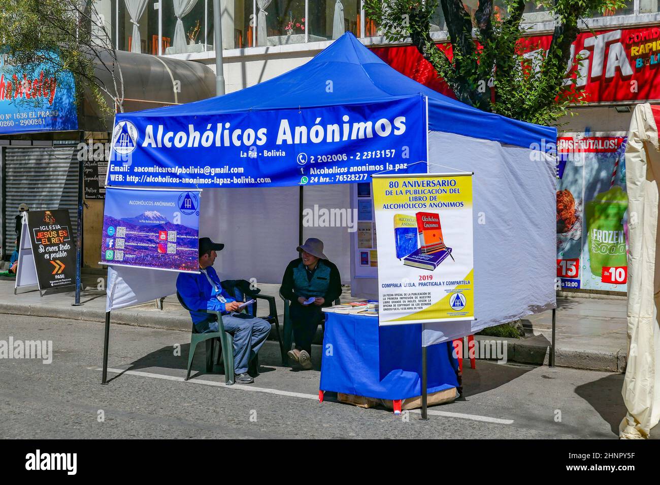 Zelt mit Hilfe der Organisation Anonymos Alkoholismus in La Paz Stockfoto