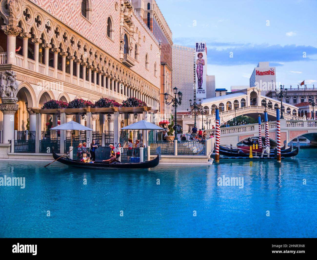 Die Leute genießen die Gondel im Venetian Resort Hotel und Casino Stockfoto