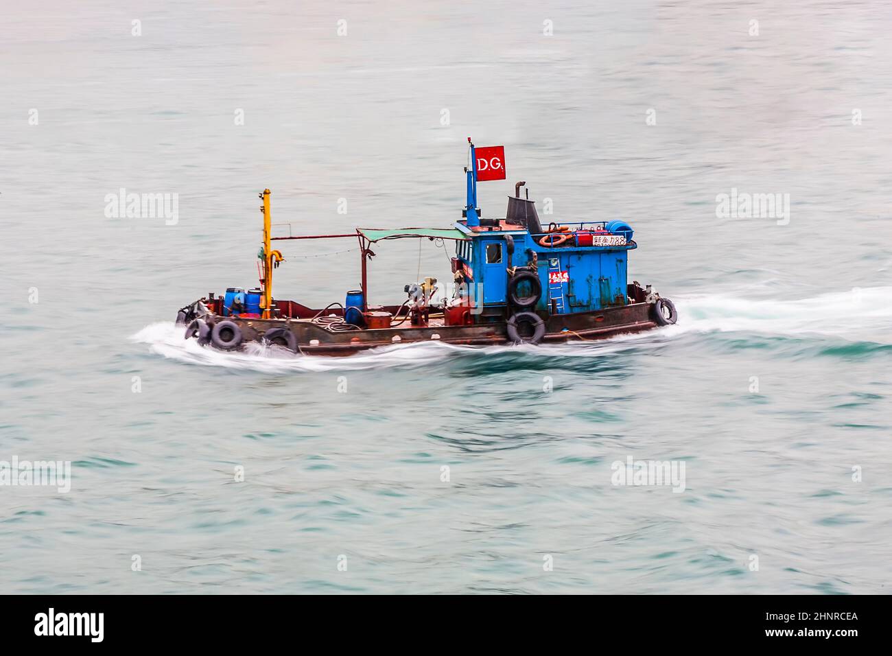 Schiff durch den Hafen von Victoria Stockfoto