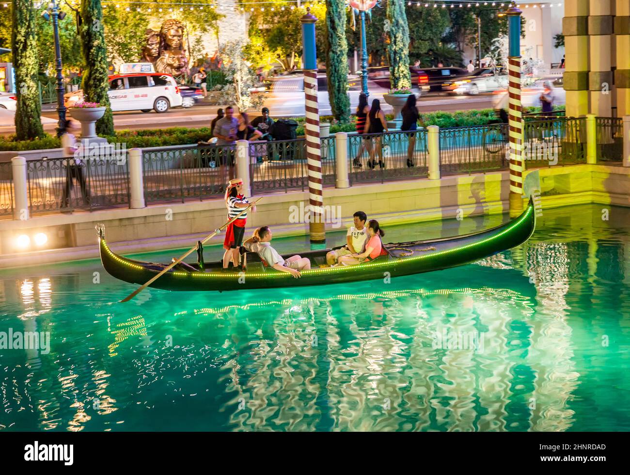 Die Leute genießen die Gondel im Venetian Resort Hotel & Casino Stockfoto