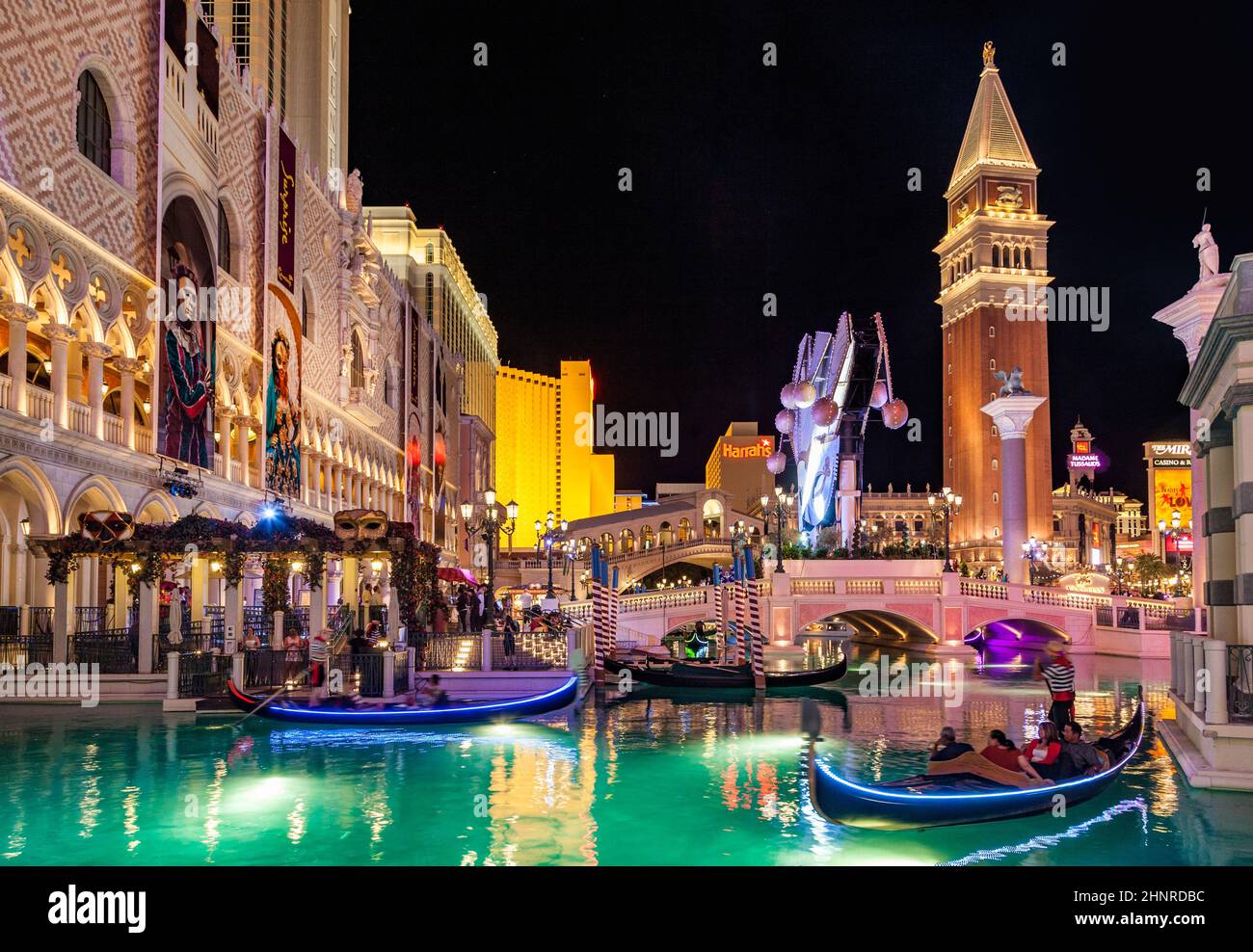 Die Leute genießen die Gondeln im Venetian Resort Hotel & Casino Stockfoto
