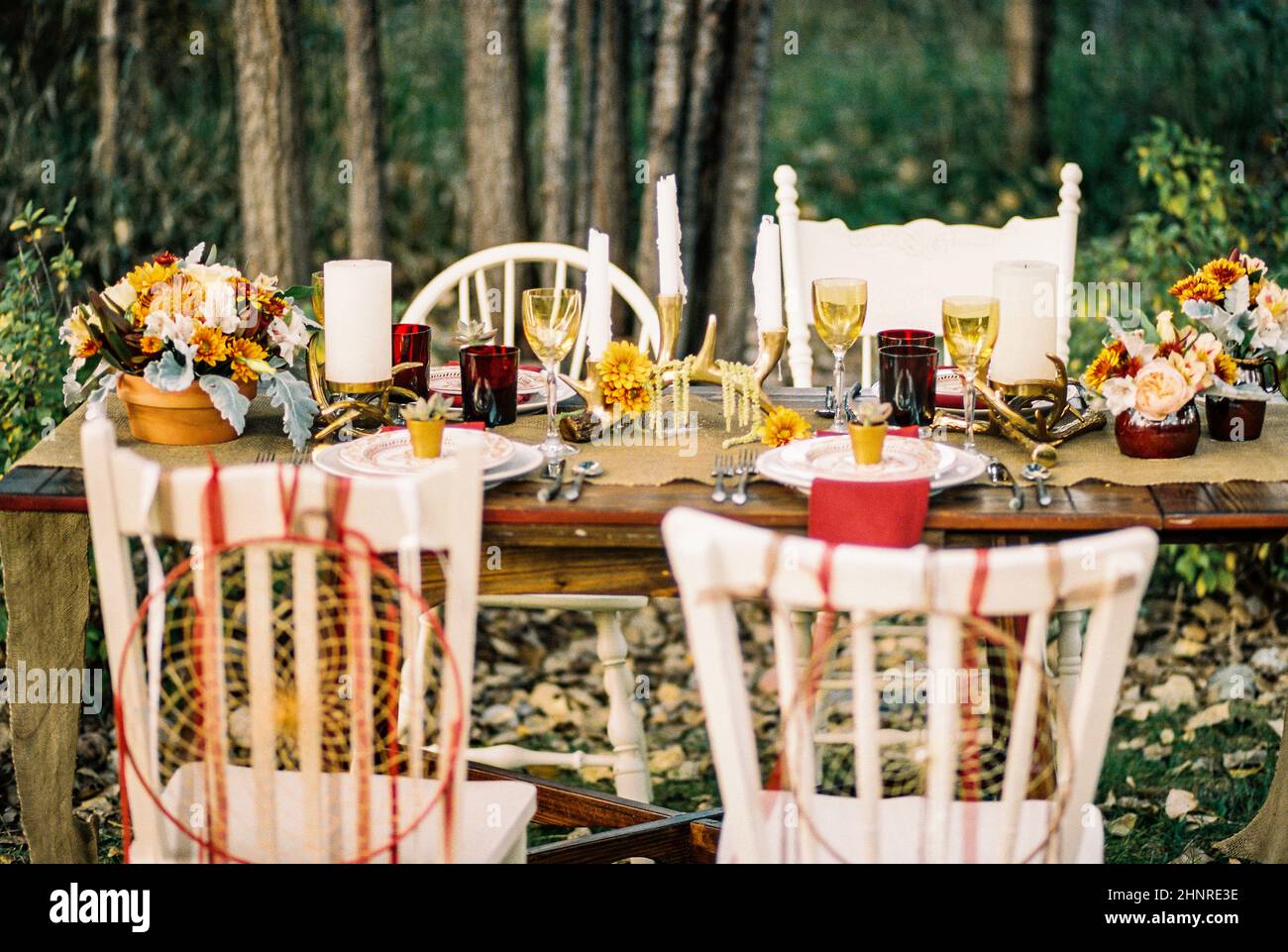 Wunderschöne Südwest-Stil Outdoor Tablescape Stockfoto
