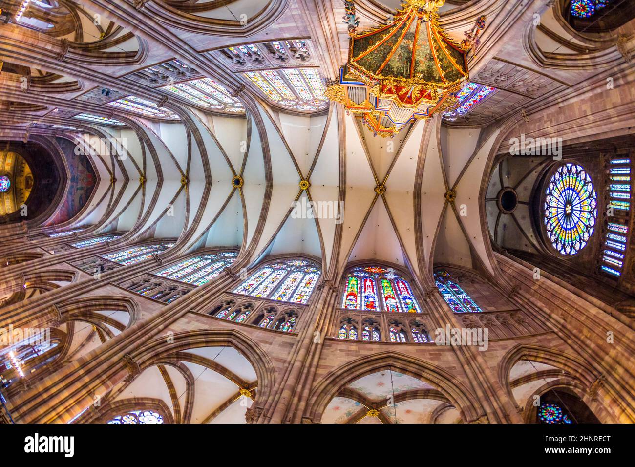 Decke der berühmten Kathedrale von Strassbourg Stockfoto
