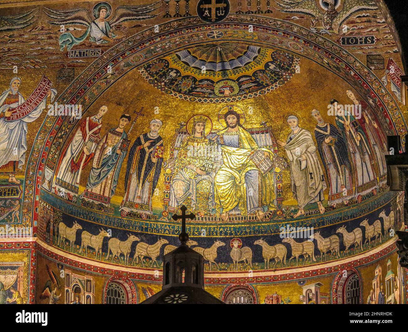 Mosaik auf dem Altar von Santa Maria in Trastevere in Rom Stockfoto