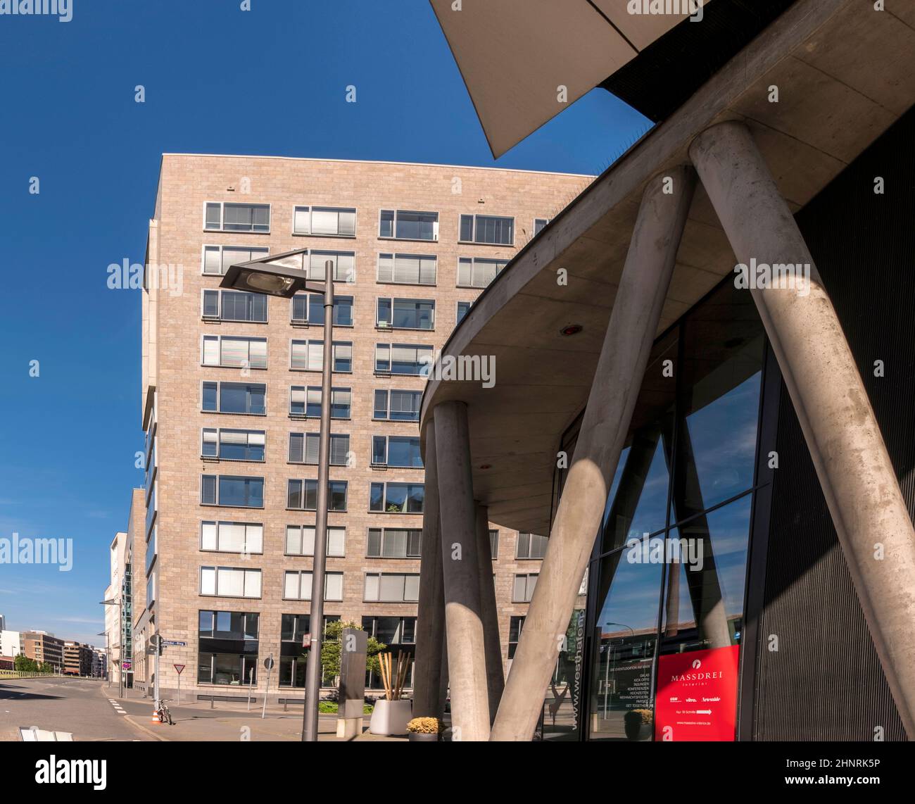 Westhafen im Hafengebiet in Frankfurt, Deutschland Stockfoto