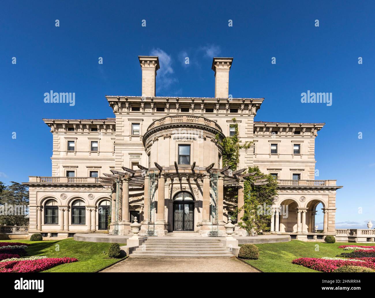 Das Breakers ist ein altes Newport Mansion, das für die Öffentlichkeit zugänglich ist Stockfoto
