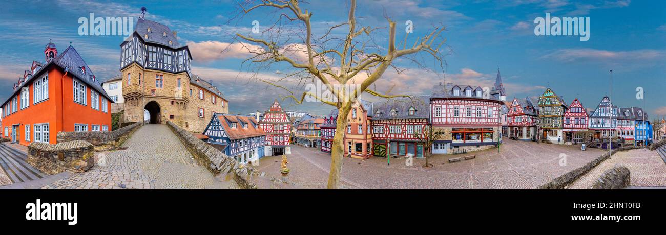 Alter Idstein Marktplatz mit Fachwerkhäusern. Stockfoto