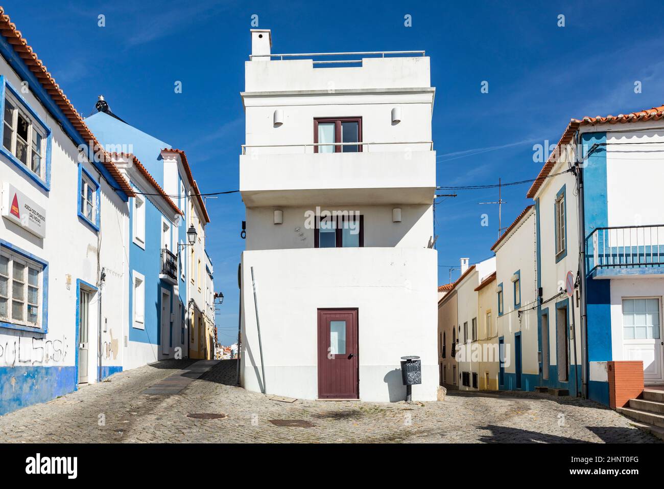 Häuser in der historischen Stadt Sines, Portugal Stockfoto