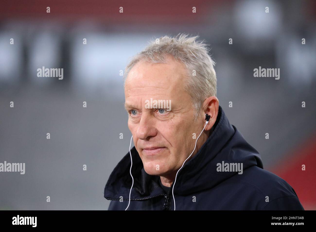 1. FBL: 21-22: 17. Spt. SC Freiburg gegen Bayer 04 Leverkusen Stockfoto