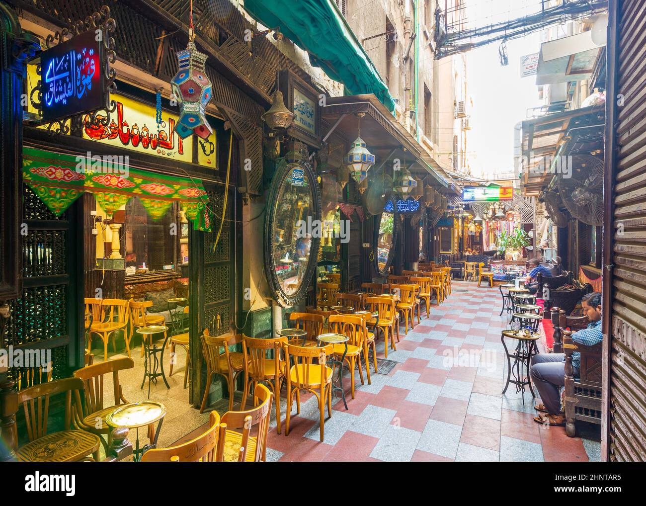 El Fishawi, altes Café, im Mamluk Khan al-Khalili Basar, während der Covid-19-Sperre, Kairo, Ägypten, geschlossen Stockfoto