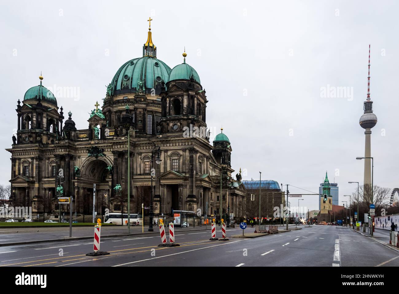 Blick auf den Berliner Dom, eine monumentale deutsche evangelische Kirche in der Berliner Innenstadt Stockfoto