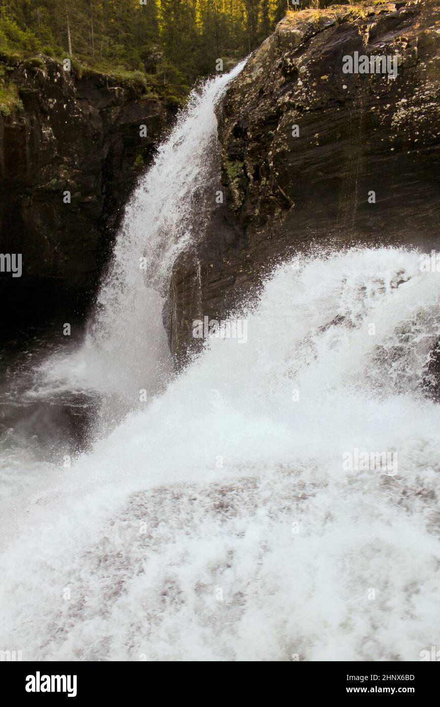 Die schönsten Wasserfall Europas. In Hemsedal, Buskerud, Norwegen Rjukandefossen. Stockfoto