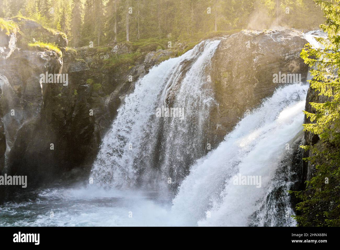 Die schönsten Wasserfall Europas. In Hemsedal, Buskerud, Norwegen Rjukandefossen. Stockfoto