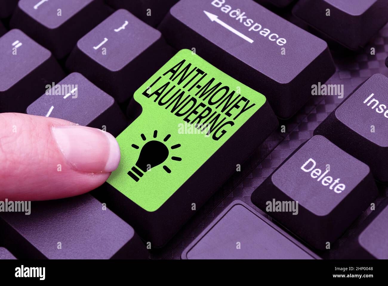 Handschriftszeichen Geldwäscherei, Unternehmensüberblick Vorschriften stoppen Generierung von Einkommen durch illegale Aktionen Abstraktes Sammeln Untersuchung Stockfoto