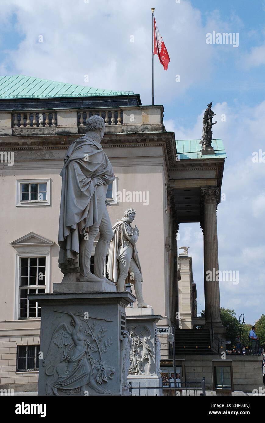 Statue des preußischen Generals Friedrich Wilhelm Freiherr von Buelow, Graf von Dennewitz, Straße 'unter den Linden', Berlin Deutschland. Stockfoto