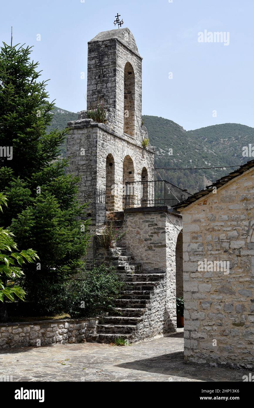 Griechenland, Glockenturm der alten Kirche auf Ioannina Lake Island Stockfoto