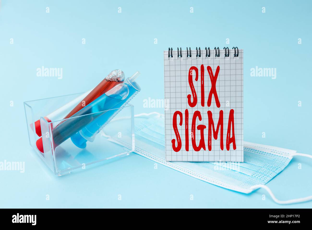 Handschriftentext Six Sigma, Geschäftskonzept Satz von Managementtechniken zur Verbesserung von Geschäftsprozessen Schreiben wichtiger medizinischer Notizen Laborat Stockfoto