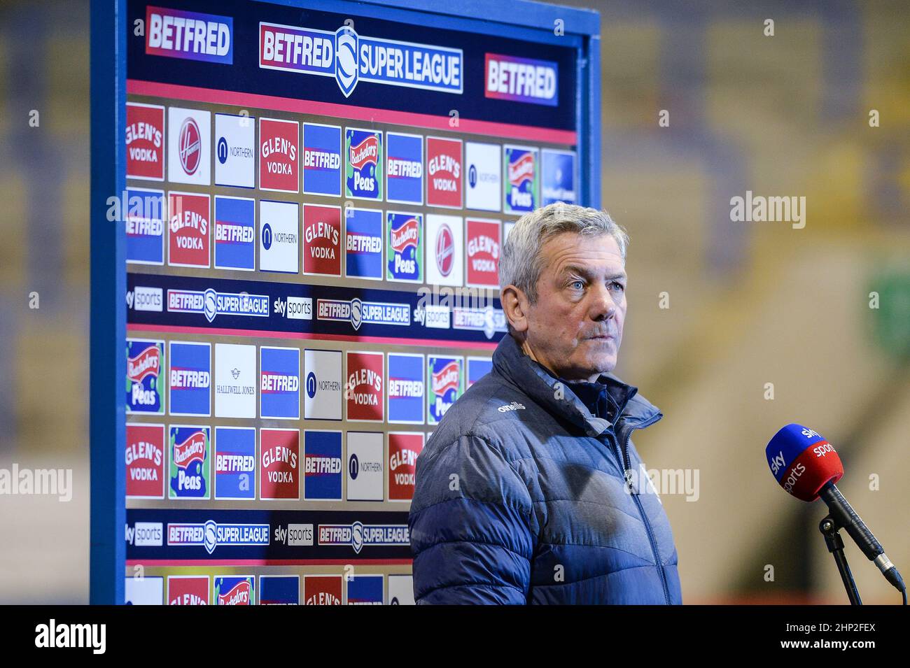 Warrington, England - 17. Februar 2022 - Warrington Wolves Head Coach Daryl Powell während der Rugby League Betfred Super League Runde 2 Warrington Wolves vs Castleford Tigers im Halliwell Jones Stadium, Warrington, Großbritannien Dean Williams Stockfoto