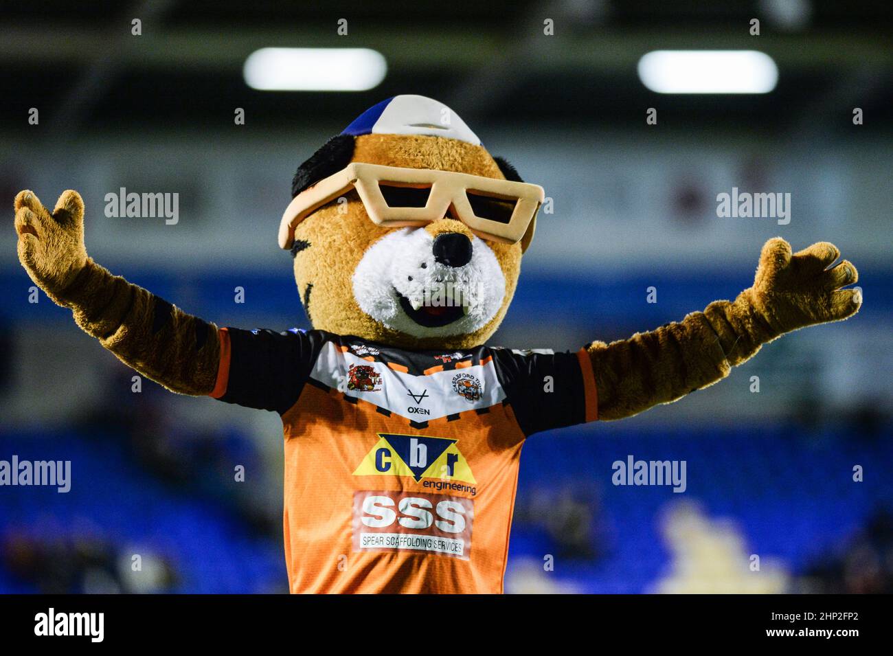 Warrington, England - 17. Februar 2022 - Maskottchen von Castleford Tigers während der Rugby League Betfred Super League Runde 2 Warrington Wolves vs Castleford Tigers im Halliwell Jones Stadium, Warrington, Großbritannien Dean Williams Stockfoto