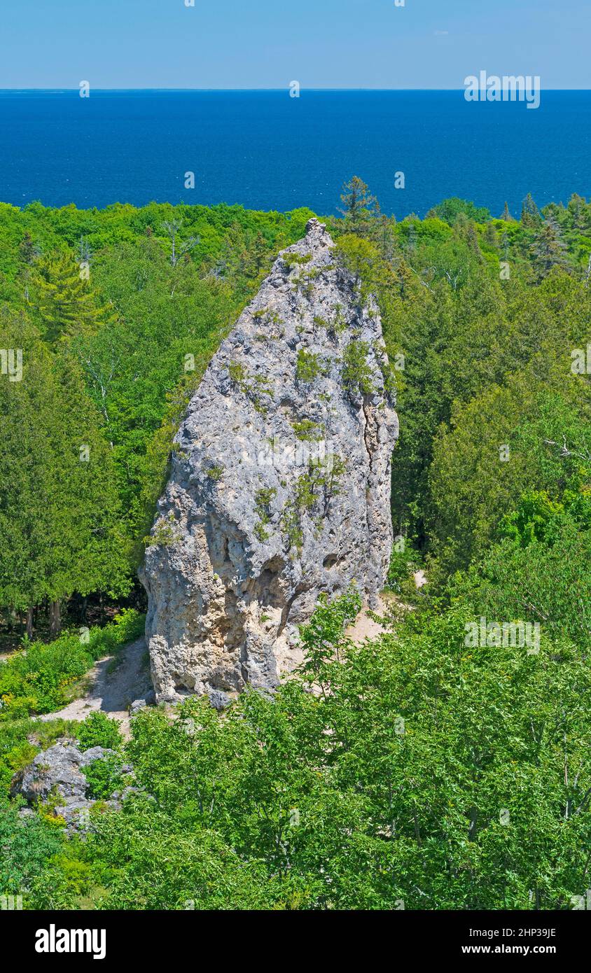 Sugarloaf Rock im Wald auf Mackinac Island in Michigan Stockfoto