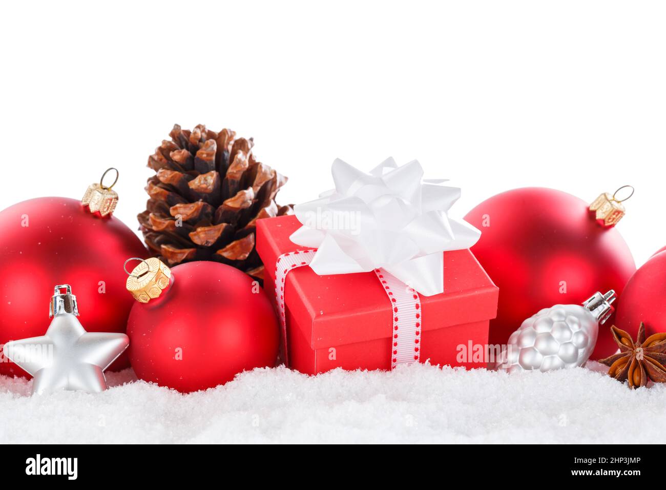 Weihnachtskugeln Kugeln Dekoration Geschenk Geschenk Ornamente isoliert auf einem weißen Hintergrund Stockfoto